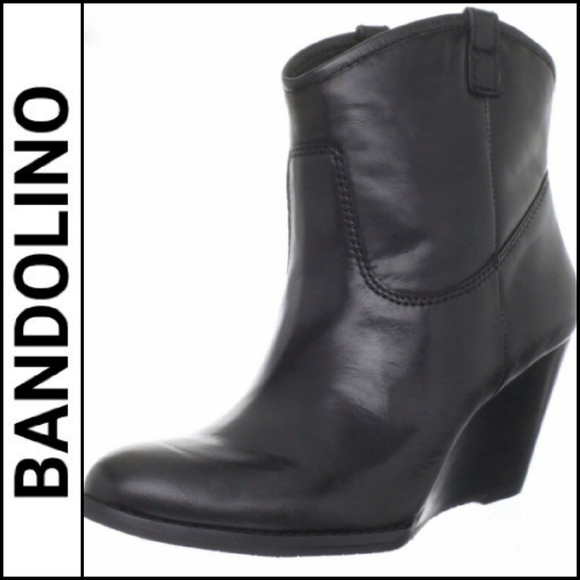 BANDOLINO Master Leather Wedge Ankle Booties!